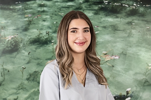 Andjela Kramar (Dentalassistentin i.A.) Andjela Kramar (Dentalassistentin i.A.)